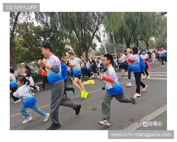 恒丰银行四度冠名济南马拉松推出全新主题卡 助力跑者精彩征程 恒丰银行四度冠名济南马拉松推出全新主题卡 助力跑者精彩征程