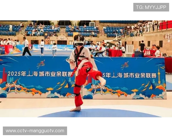 城市争霸赛举办，业余选手切磋技艺争夺职业合约